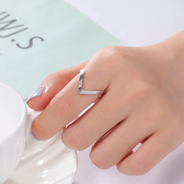 Skyrim Minimalist V Shape Women‘s Rings Simple Stainless Steel Casual Adjustable Geometric Rings 2025 Trendy Party Jewelry Gift