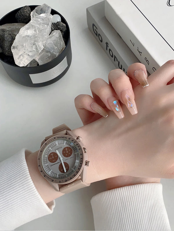 Fashion Simple Watches Luxury Men Women Silicone Tape Quartz Watch for Business Casual Bracelet Wristwatch