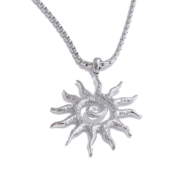 Necklace Weatherproof Jewellery Tarnish Woman Fashion Stainless Steel Pendants Sun Shaped Sweater Chain New Wholesale