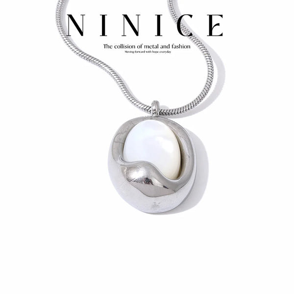 NiNice Stainless Steel Necklace Natural Shell Pendant Fashionable Design Personalized and Popular Jewelry