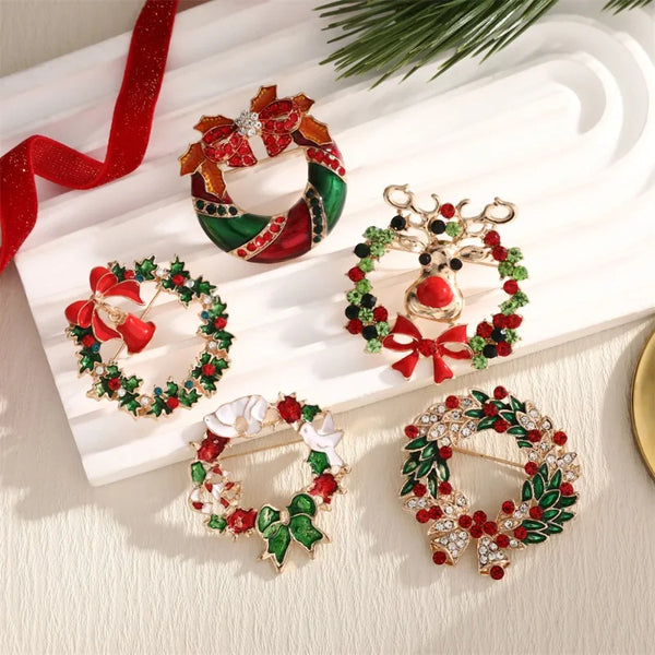 Luxury Exquisite Christmas Brooch DIY Cute Cartoon Pin Snowman Santa Claus Jewelry Christmas Decoration Brooches for Women Men