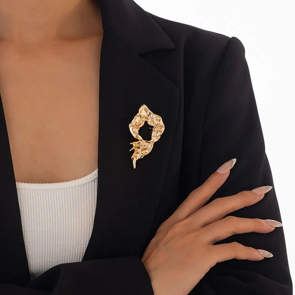 Vintage Metal Glossy Gold Silver Color Brooch for Women Exquisite Unique Fashion Suit Pins Party Jewelry Gifts