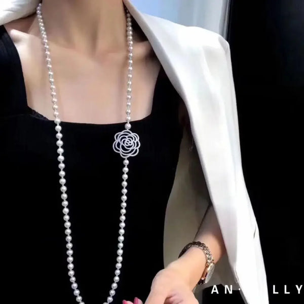 luxury brand large camellia pearl necklace long versatile sweater chain elegant womens necklaces Jewelry on the neck