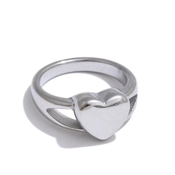 2026 Stainless Steel Metal Heart Ring for Women 18K PVD Plated Fashion Charm Romantic Jewelry Accessories