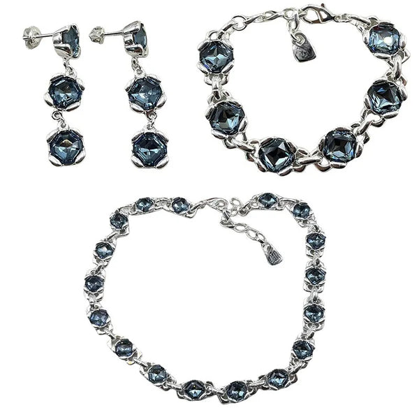 Blue gemstone Uno jewelry, equipped with elegant earrings, bracelets, and necklaces, with a small and unique design